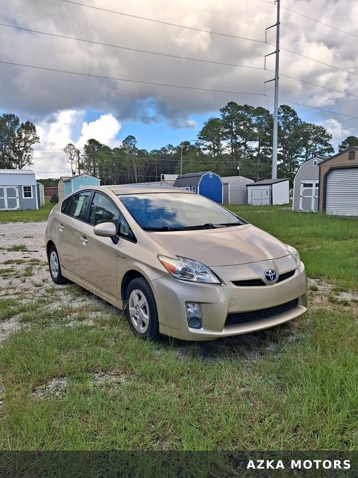 2010 TOYOTA Prius With Sunroof and leather seat